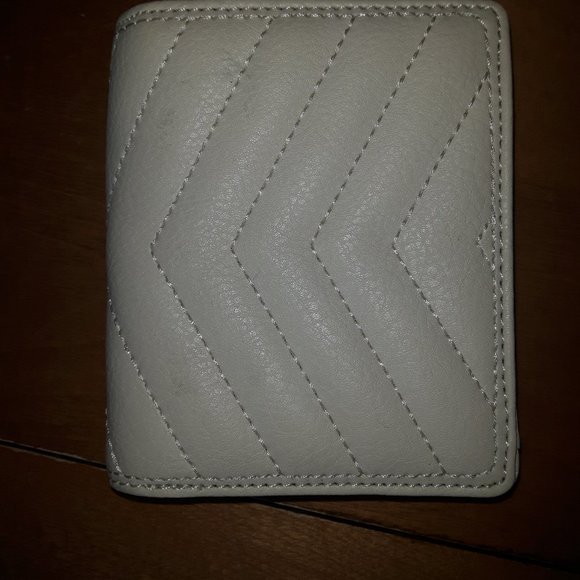 *Flash Sale half off lowerst price* Used wallet - Picture 2 of 5
